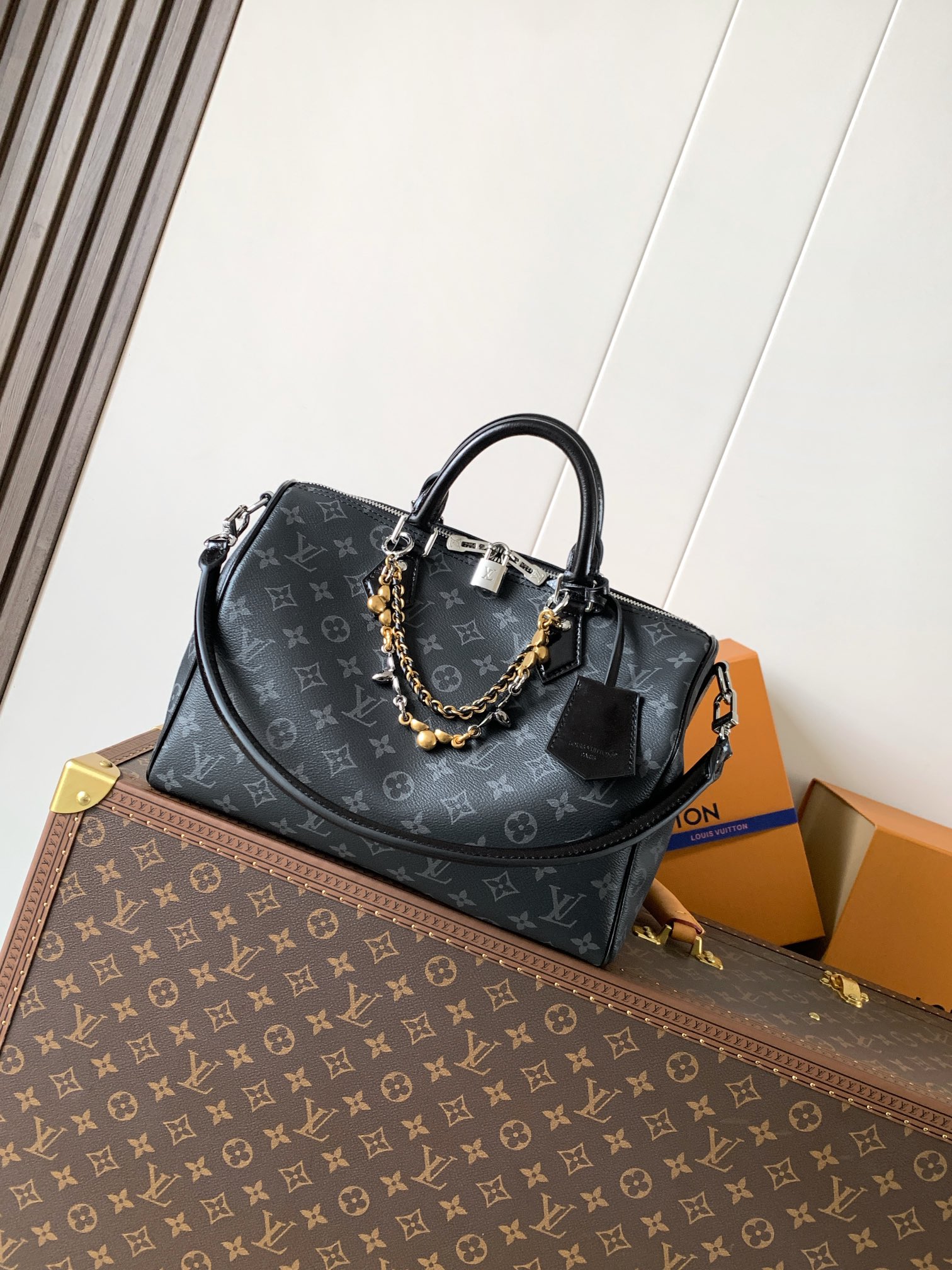 Louis Vuitton LV Classic Handbag Monogram Sequins Model M26314 Zip Closure Street Style Luxury Designer